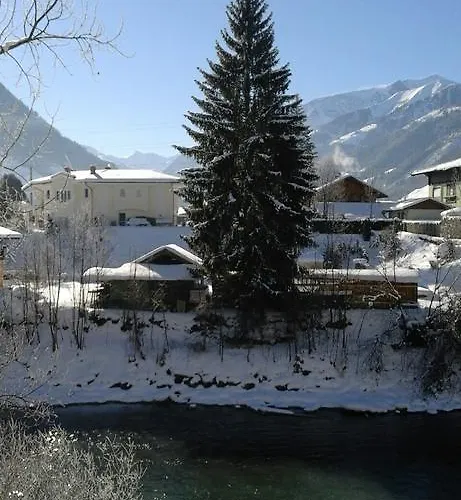 Haus Eberl 홈스테이 *